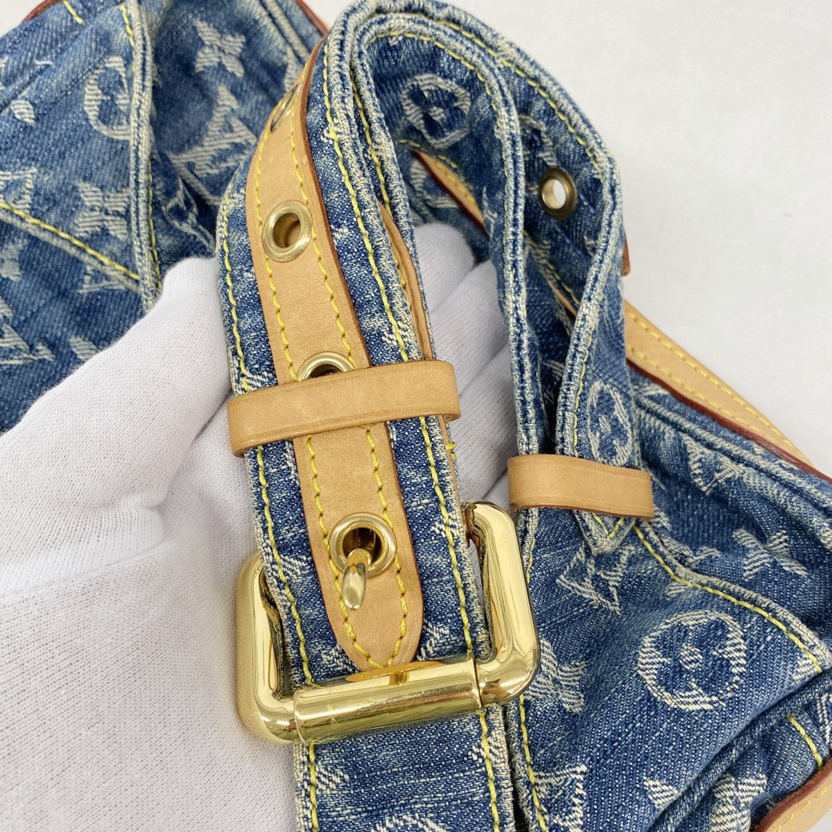 【6fe6964-k】ルイヴィトン ボディバッグ モノグラム・デニム バムバッグ M95347 ブルー【中古】レディース