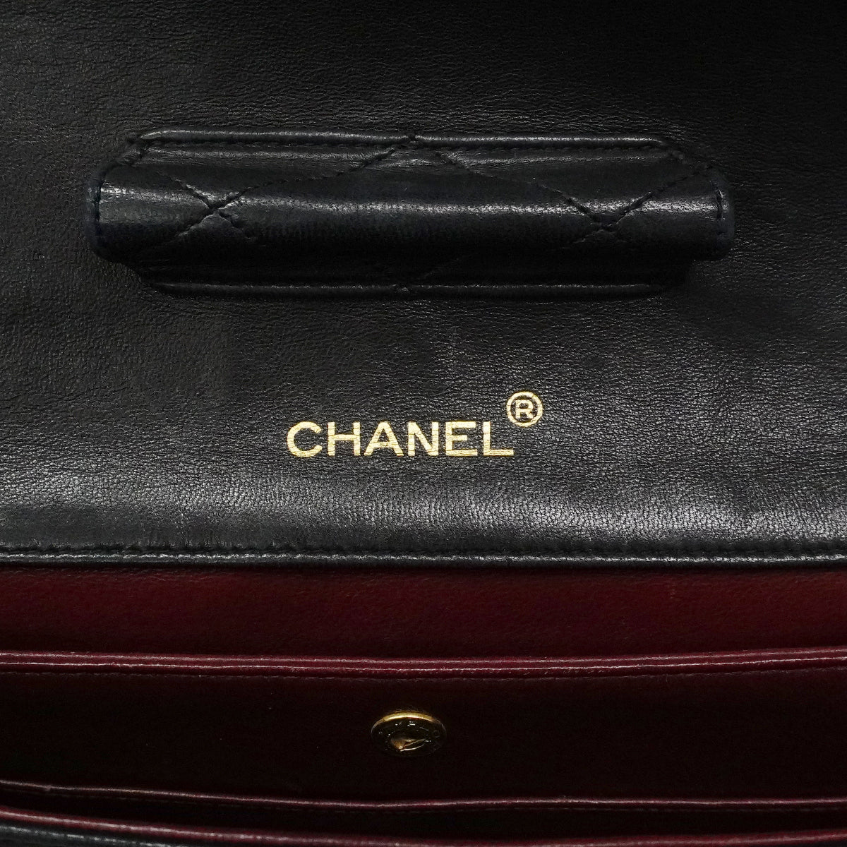 【6ga0005】シャネル ショルダーバッグ マトラッセ Wチェーン ラムスキン ブラック ゴールド金具【中古】レディース