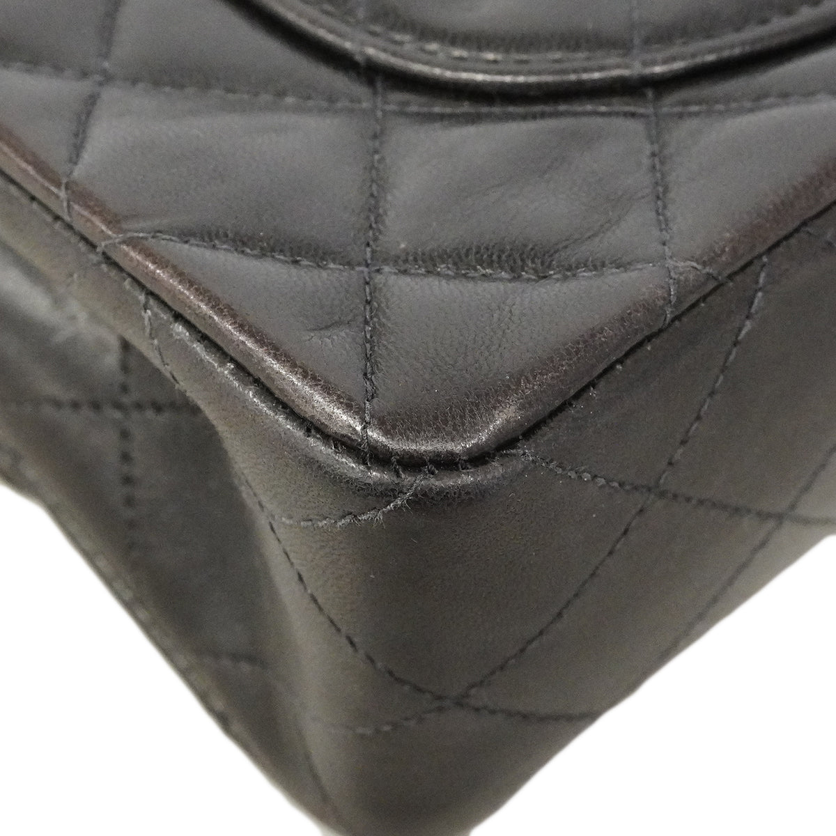【6ga0006】シャネル ショルダーバッグ マトラッセ Wフラップ Wチェーン ラムスキン ブラック ゴールド金具【中古】レディース