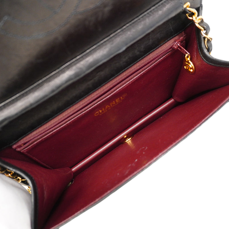 【6ga0009】シャネル ショルダーバッグ マトラッセ チェーンショルダー ラムスキン ブラック ゴールド金具【中古】レディース