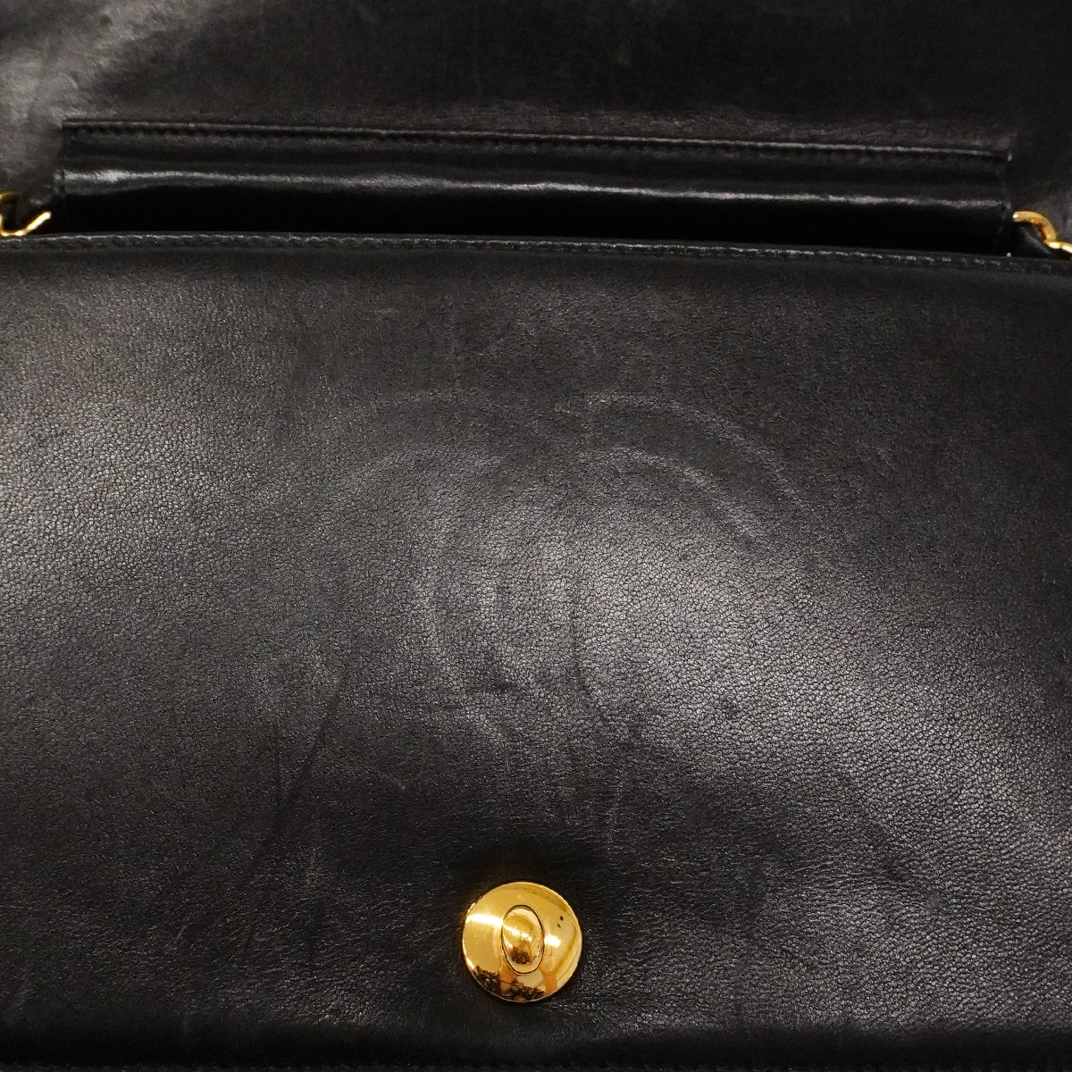 【6ga0009】シャネル ショルダーバッグ マトラッセ チェーンショルダー ラムスキン ブラック ゴールド金具【中古】レディース