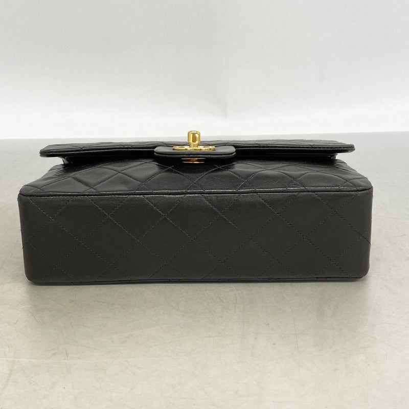 【6ga0027】シャネル ショルダーバッグ マトラッセ Wフラップ Wチェーン ラムスキン ブラック ゴールド金具【中古】レディース