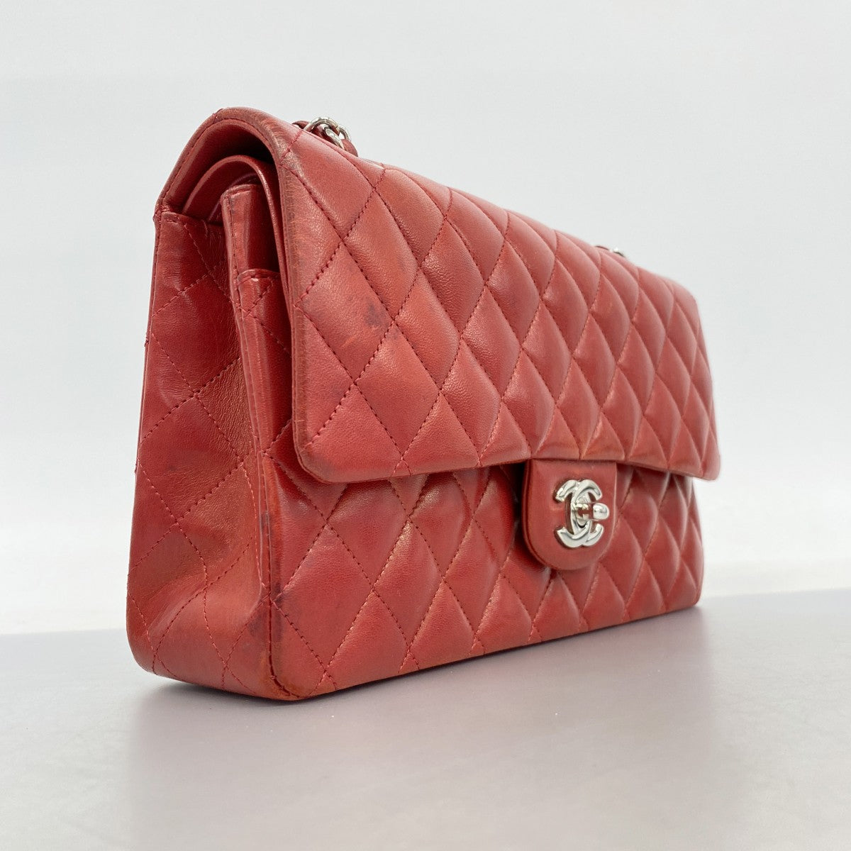 【6ga0043】シャネル ショルダーバッグ マトラッセ Wフラップ Wチェーン ラムスキン レッド シルバー金具【中古】レディース