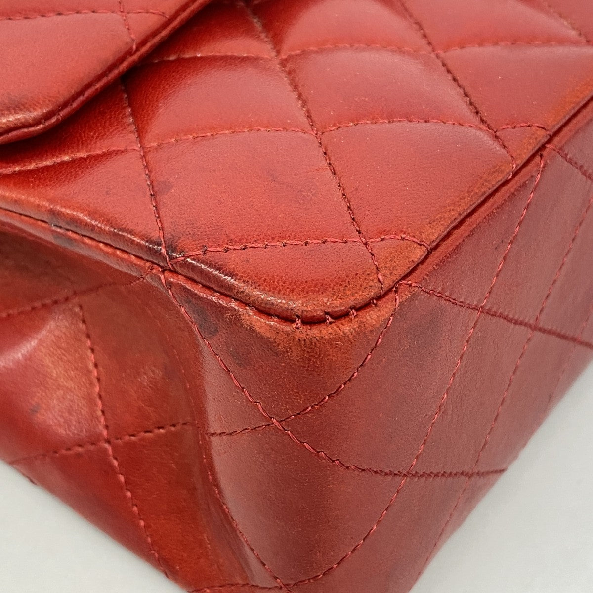 【6ga0043】シャネル ショルダーバッグ マトラッセ Wフラップ Wチェーン ラムスキン レッド シルバー金具【中古】レディース