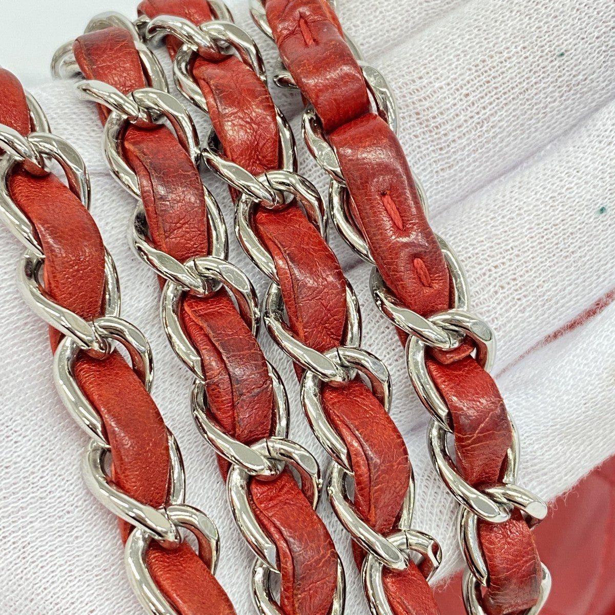 【6ga0043】シャネル ショルダーバッグ マトラッセ Wフラップ Wチェーン ラムスキン レッド シルバー金具【中古】レディース