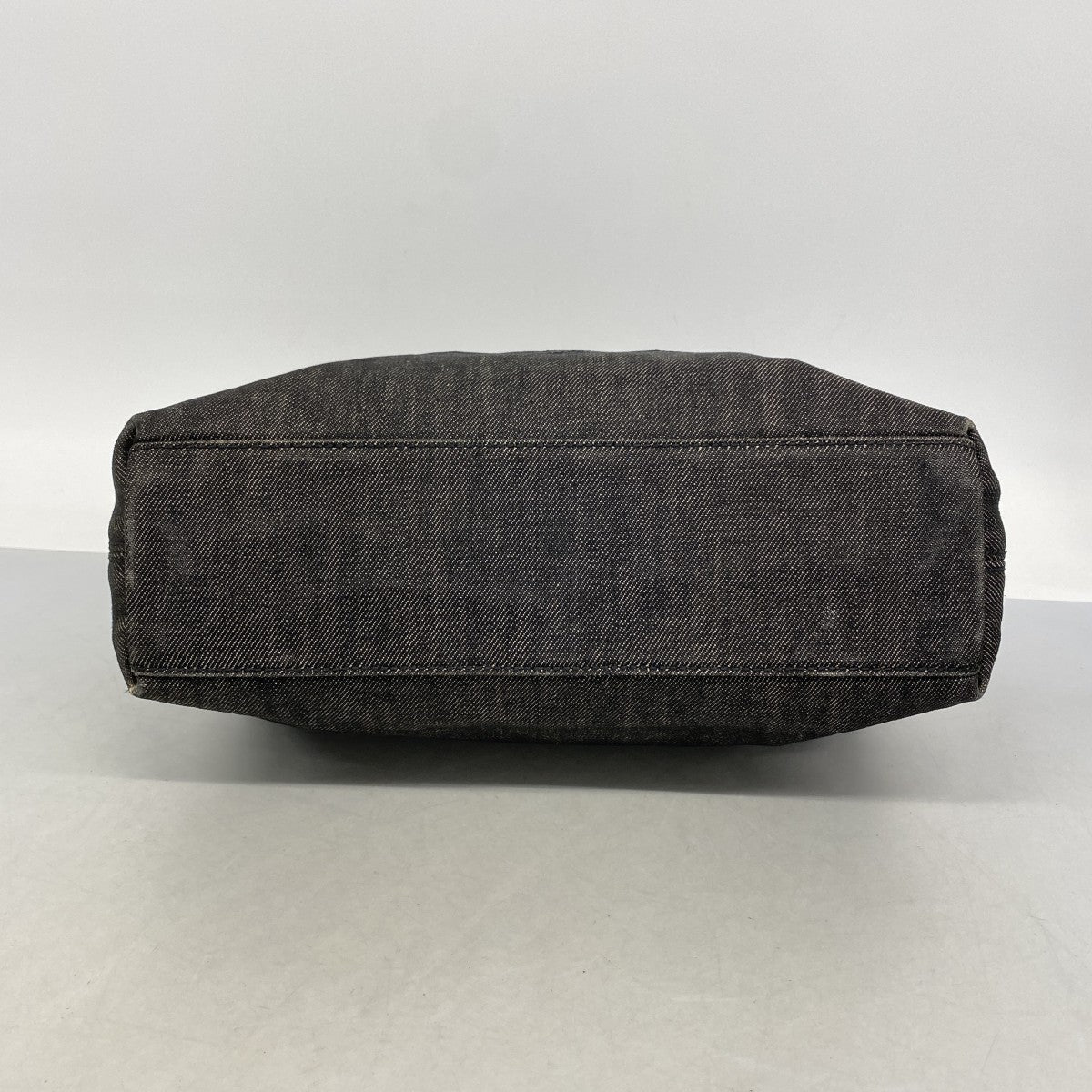 【6ga0058-k】シャネル トートバッグ デニム ブラック ブラウン ゴールド金具【中古】レディース