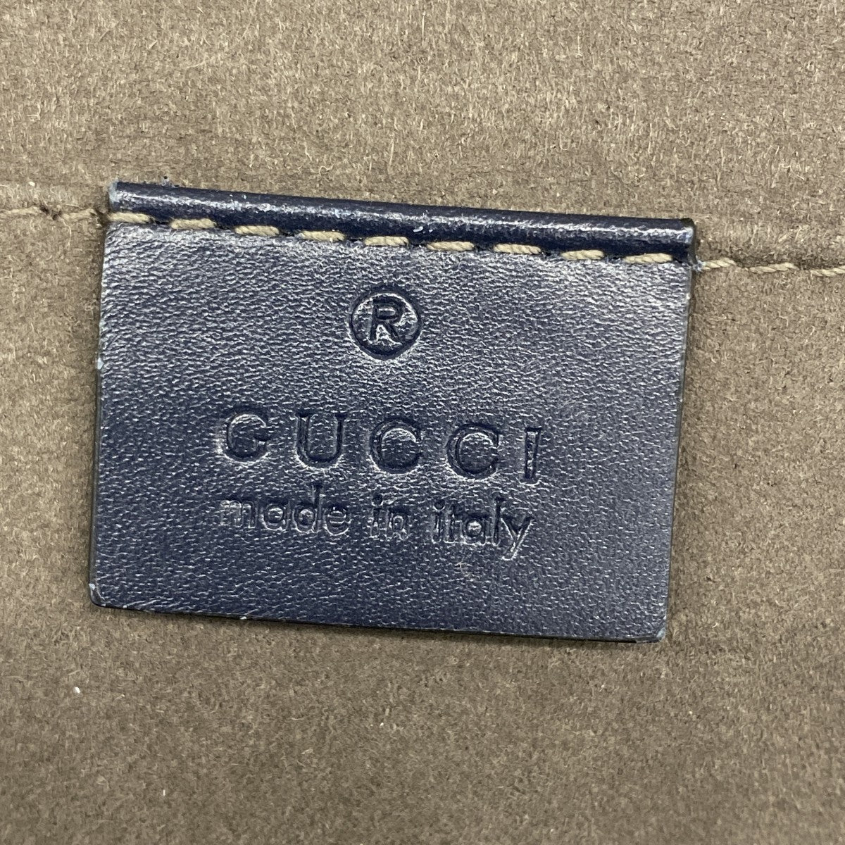 【6ga0065-k】グッチ ボディバッグ グッチシマ 450970 レザー ネイビー シルバー金具【中古】メンズ