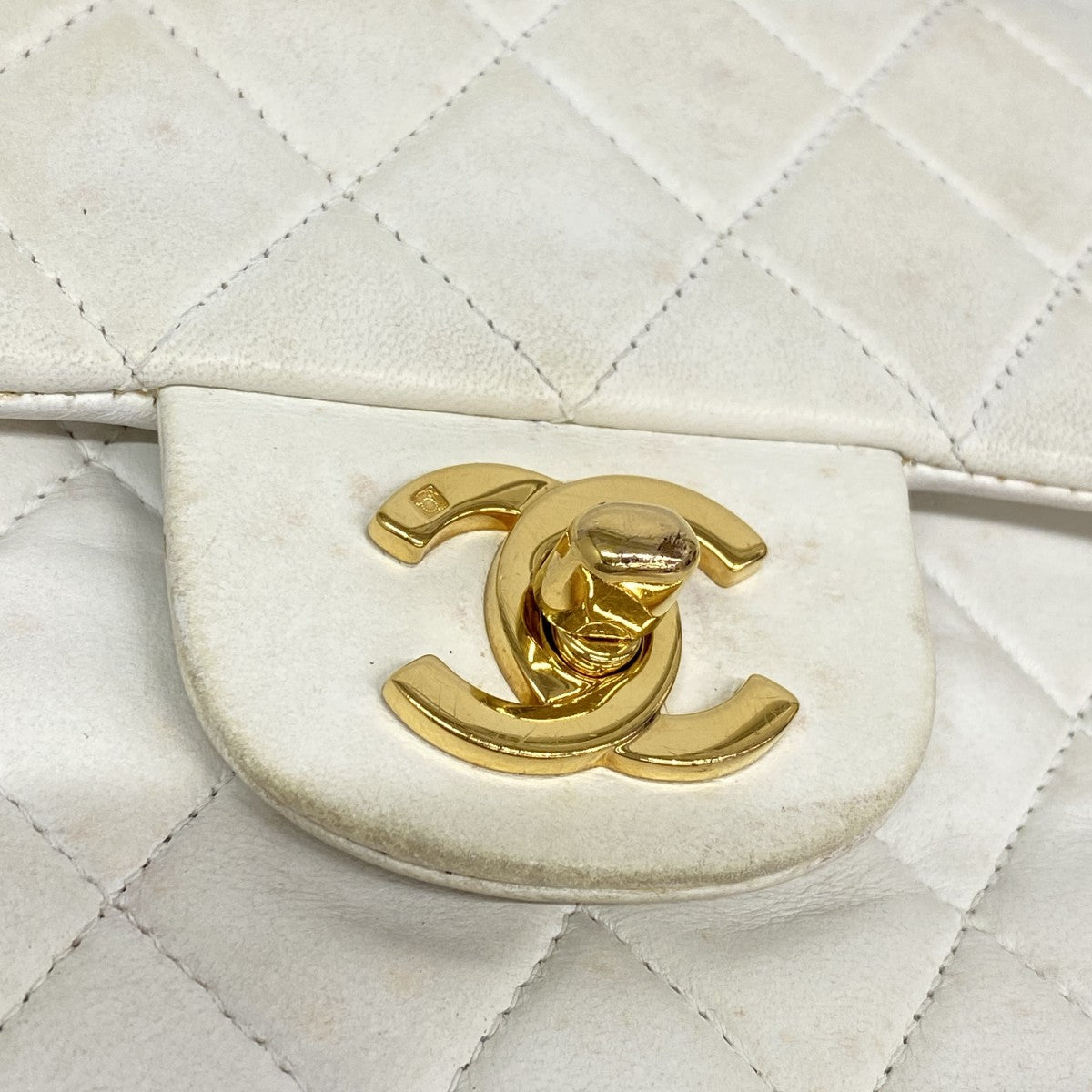 【6ga0117】シャネル ショルダーバッグ マトラッセ Wフラップ Wチェーン ラムスキン ホワイト ゴールド金具【中古】レディース