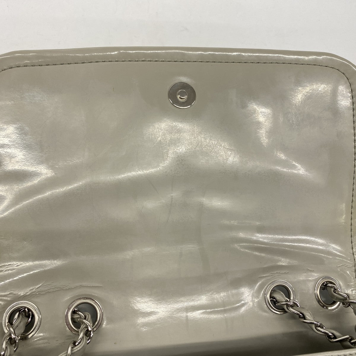 【6ga0128-k】シャネル ショルダーバッグ マトラッセ Wチェーン パテントレザー グレー シルバー金具【中古】レディース
