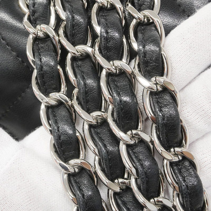 【6ga0142-h】シャネル ショルダーバッグ デカマトラッセ Wフラップ Wチェーン ラムスキン ブラック シルバー金具【中古】レディース