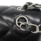 【6ga0142-h】シャネル ショルダーバッグ デカマトラッセ Wフラップ Wチェーン ラムスキン ブラック シルバー金具【中古】レディース