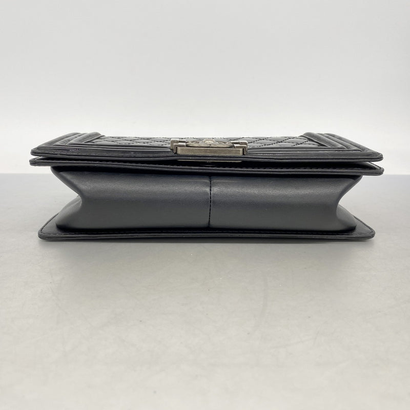 【6ga0191-k】シャネル ショルダーバッグ ボーイシャネル チェーンショルダー パテントレザー ブラック シルバー金具【中古】レディース