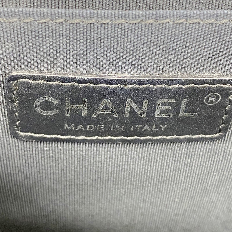 【6ga0191-k】シャネル ショルダーバッグ ボーイシャネル チェーンショルダー パテントレザー ブラック シルバー金具【中古】レディース
