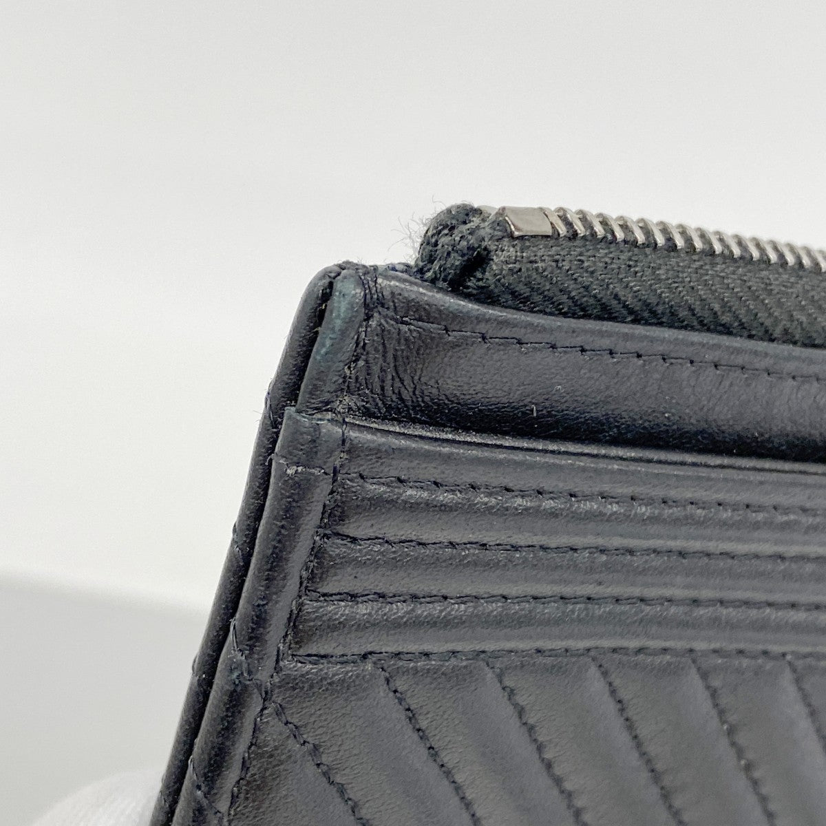 【6ga0193-k】シャネル 長財布 ボーイシャネル/Vステッチ ラムスキン ブラック シルバー金具【中古】レディース