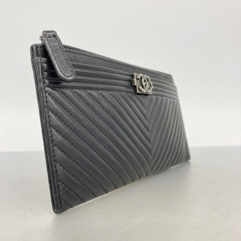 【6ga0193-k】シャネル 長財布 ボーイシャネル/Vステッチ ラムスキン ブラック シルバー金具【中古】レディース