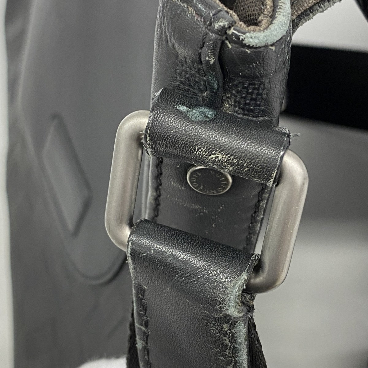【6ga0195-k】ルイヴィトン ショルダーバッグ ダミエ・アンフィニ ディストリクトPM N41286 オニキス【中古】メンズ