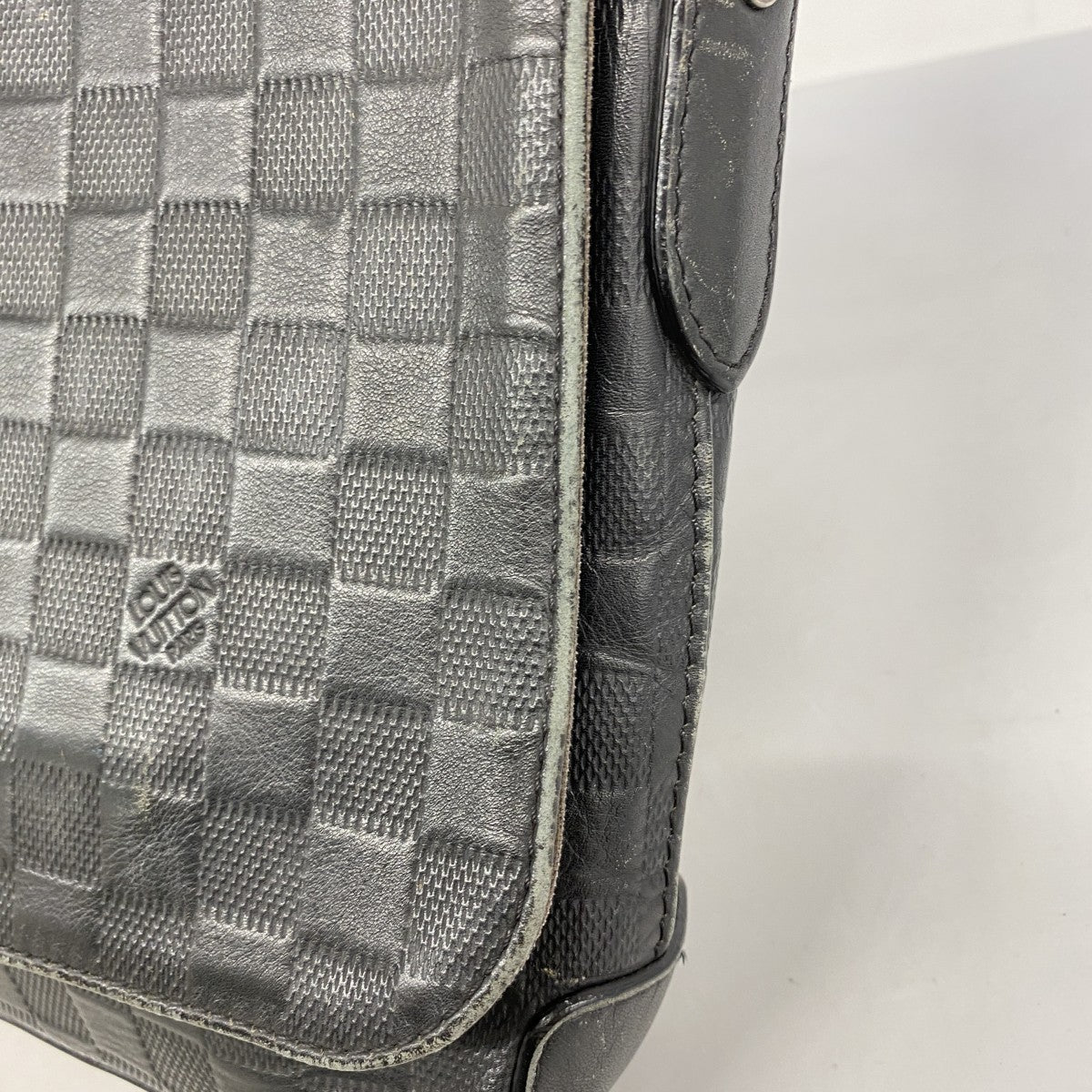 【6ga0195-k】ルイヴィトン ショルダーバッグ ダミエ・アンフィニ ディストリクトPM N41286 オニキス【中古】メンズ