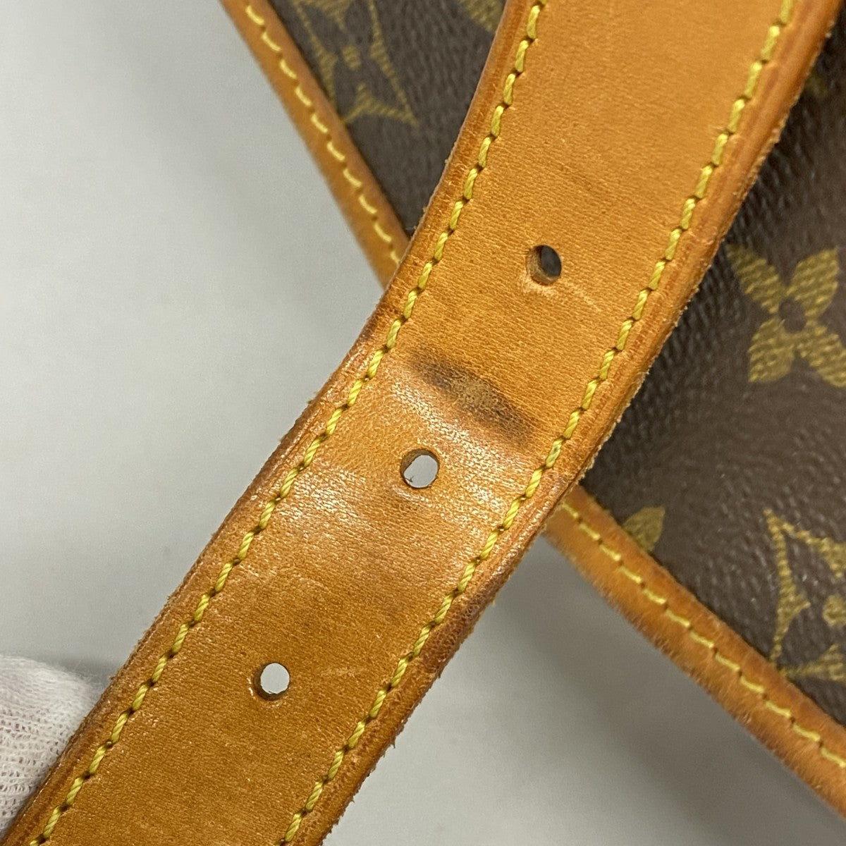 【6ga0201】ルイヴィトン ショルダーバッグ モノグラム ソミュール35 M42254 ブラウン【中古】レディース