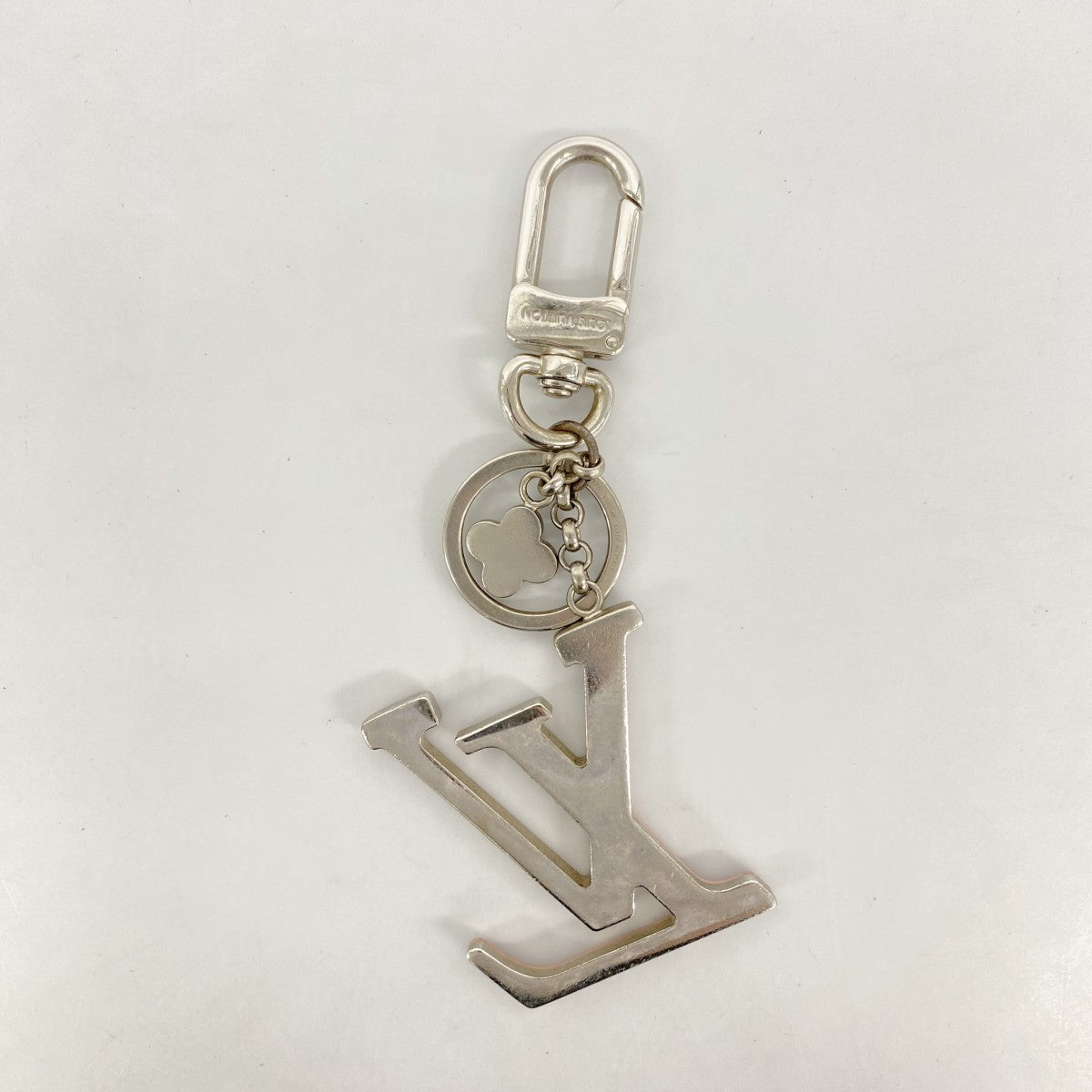 【6ga0209】ルイヴィトン キーホルダー・チャーム ポルトクレLVカプシーヌ M63079 ピンク シルバー【中古】レディース