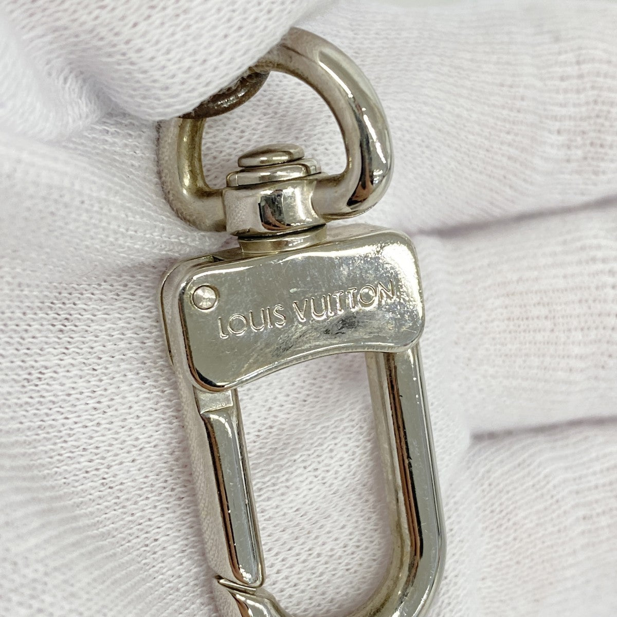 【6ga0209】ルイヴィトン キーホルダー・チャーム ポルトクレLVカプシーヌ M63079 ピンク シルバー【中古】レディース