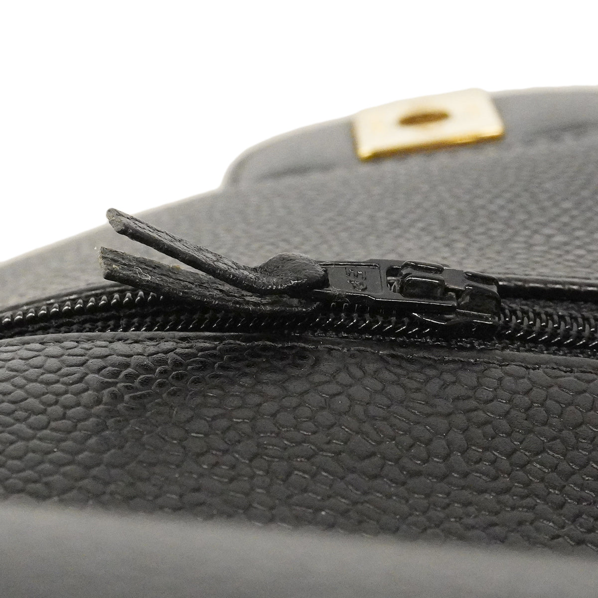 【6ga0305】シャネル ショルダーバッグ マトラッセ Wフラップ Wチェーン キャビアスキン ブラック ゴールド金具【中古】レディース