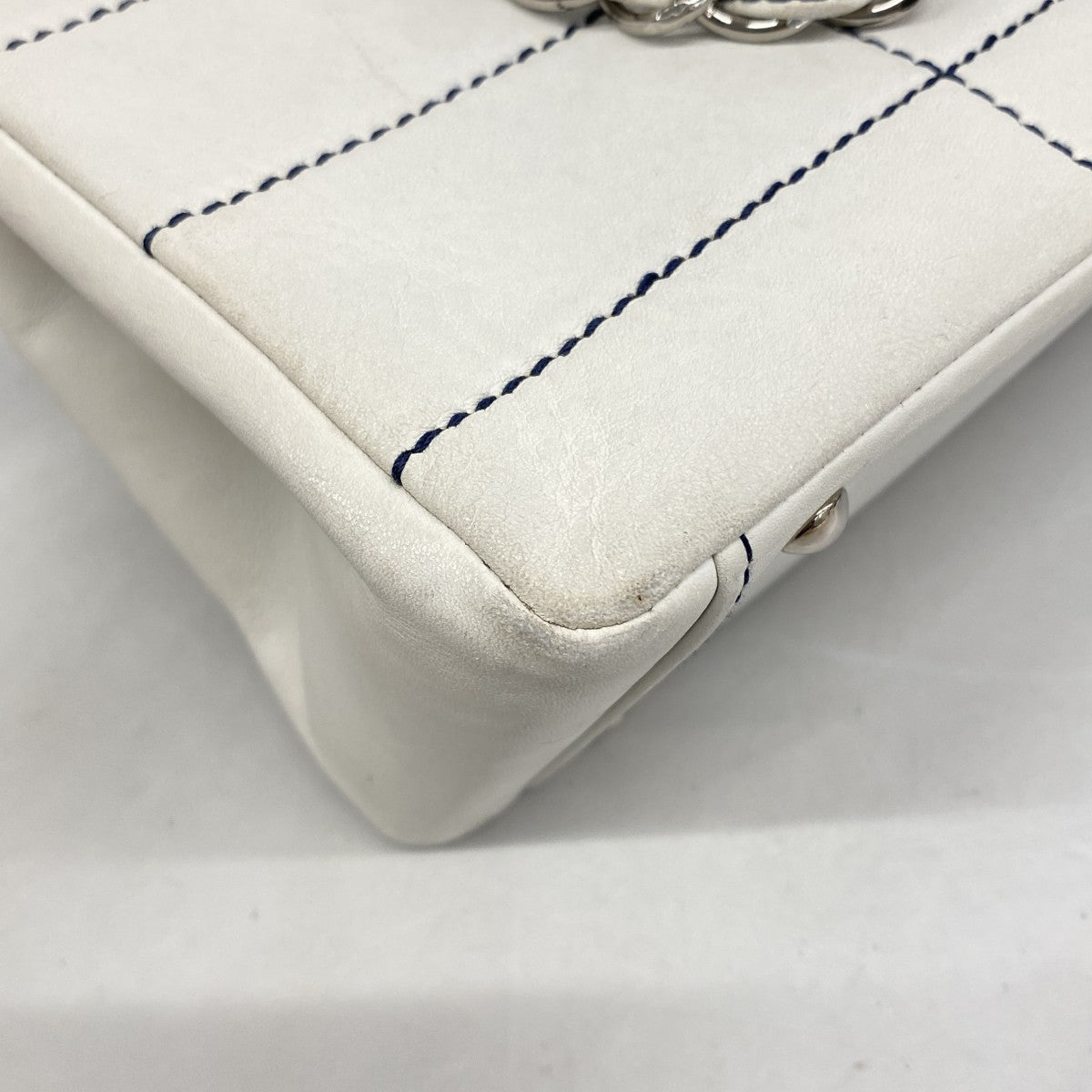 【6ga0334-k】シャネル チェーントート ワイルドステッチ チョコバー レザー ホワイト シルバー金具【中古】レディース