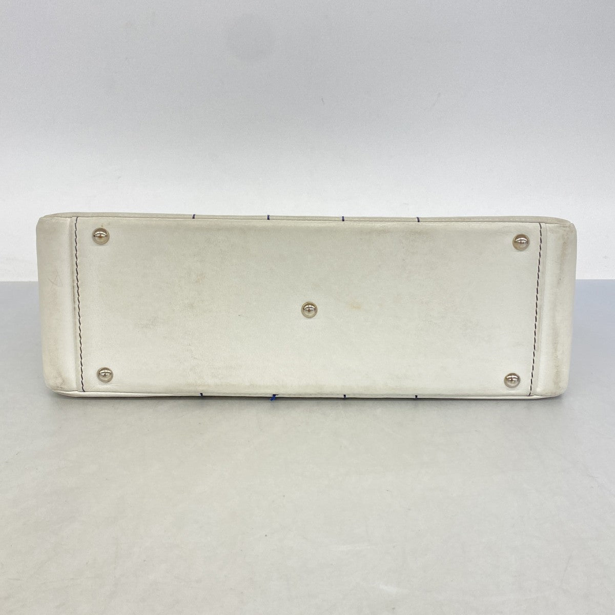 【6ga0334-k】シャネル チェーントート ワイルドステッチ チョコバー レザー ホワイト シルバー金具【中古】レディース