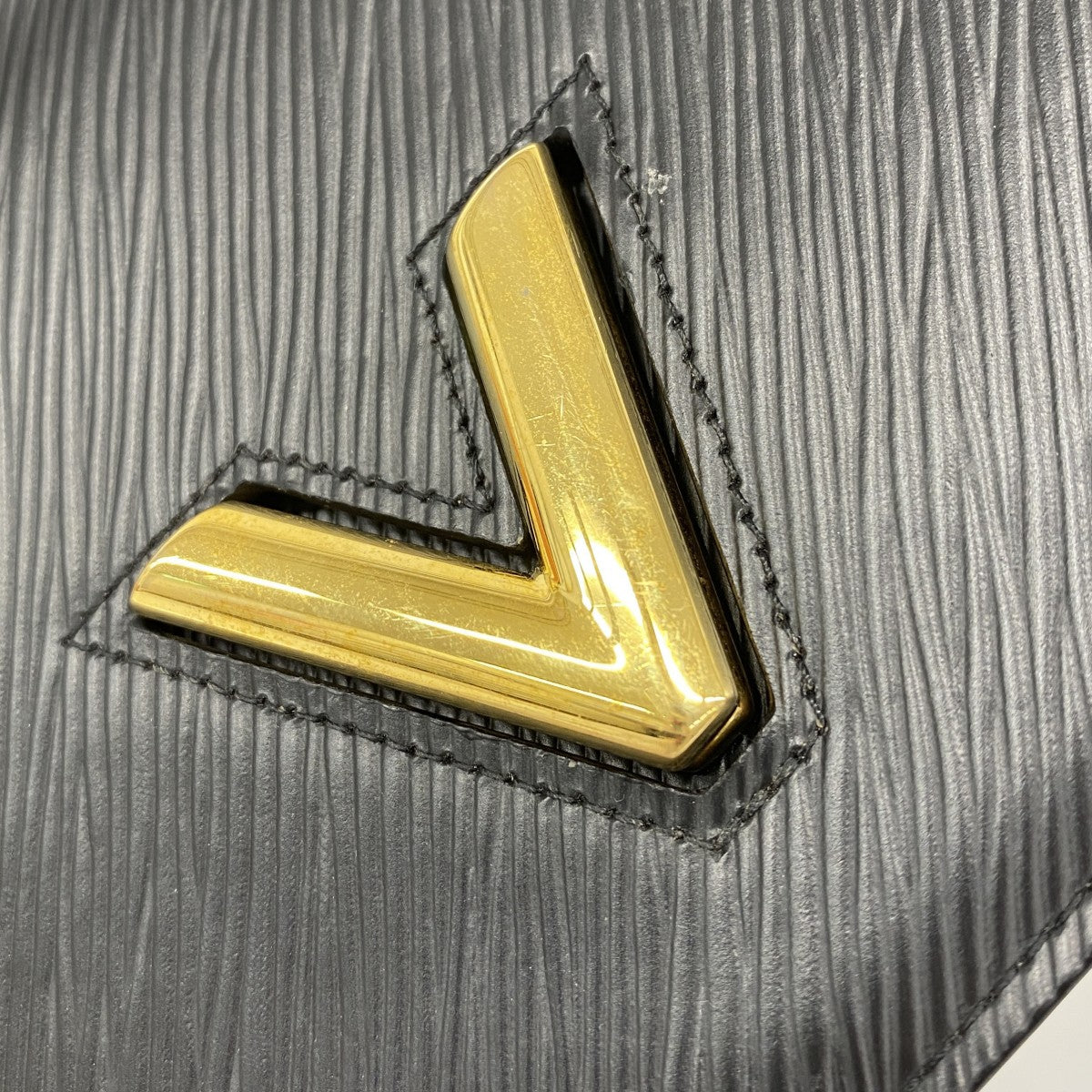 【6ga0347-k】ルイヴィトン ショルダーウォレット エピ ポルトフォイユ ツイスト M68750 ノワール【中古】レディース