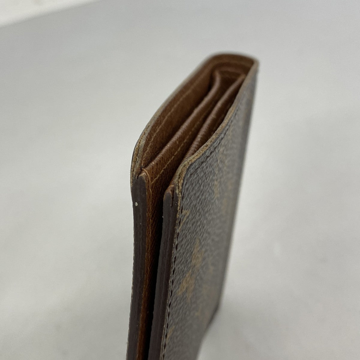 【6ga0348-k】ルイヴィトン 札入れ モノグラム ポルトビエ6カルトクレディ M60929 ブラウン【中古】レディース