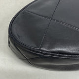 【6ga0617-k】シャネル ポーチ ラムスキン ブラック ゴールド金具【中古】レディース