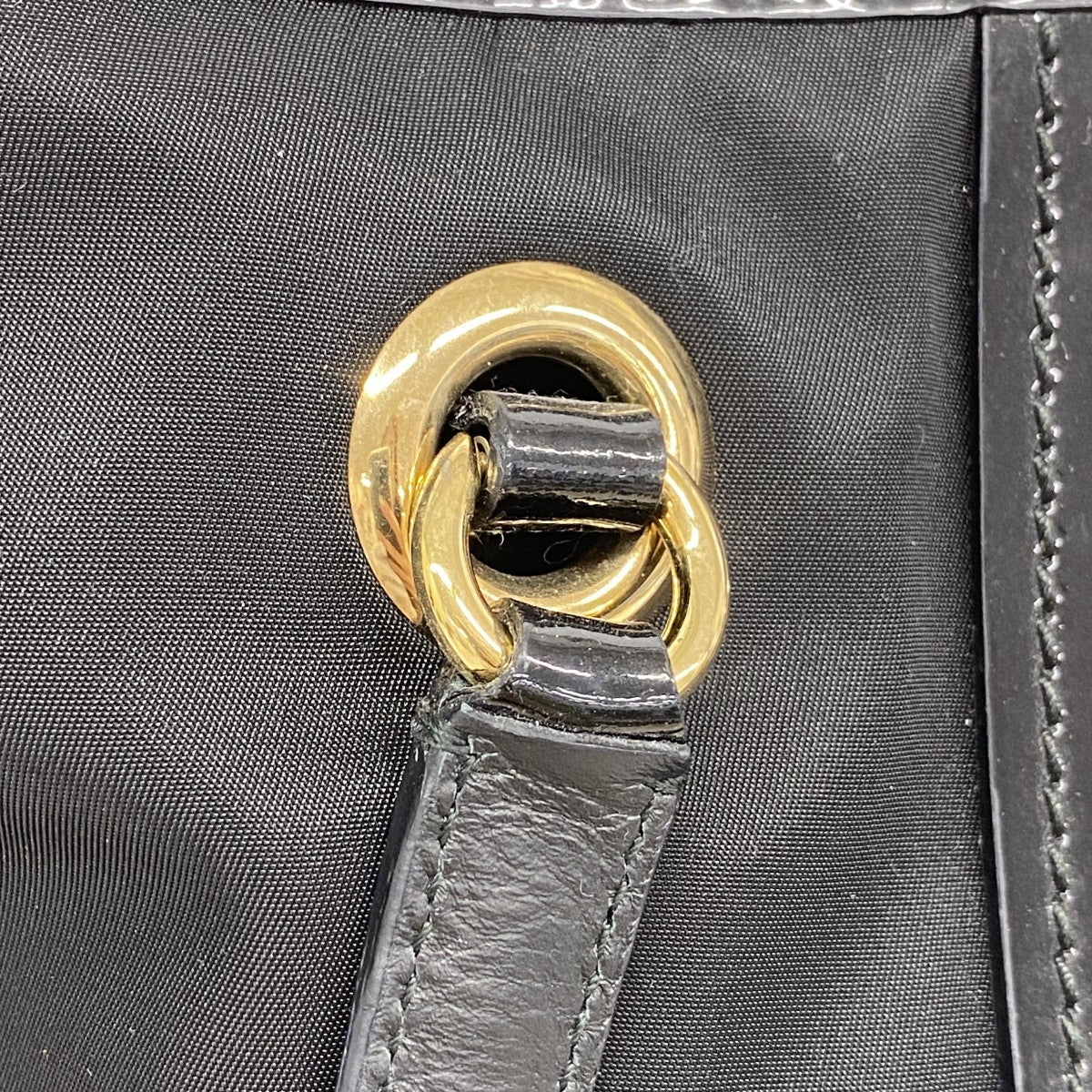 【6ga0697】サルヴァトーレフェラガモ トートバッグ ヴァラ エナメル ナイロン ブラック ゴールド金具【中古】レディース