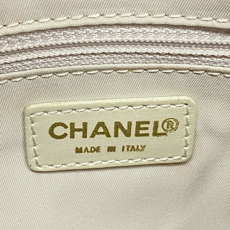 【6ga0733-k】シャネル ショルダーバッグ ニュートラベル ナイロン ピンク シルバー シャンパンゴールド金具【中古】レディース