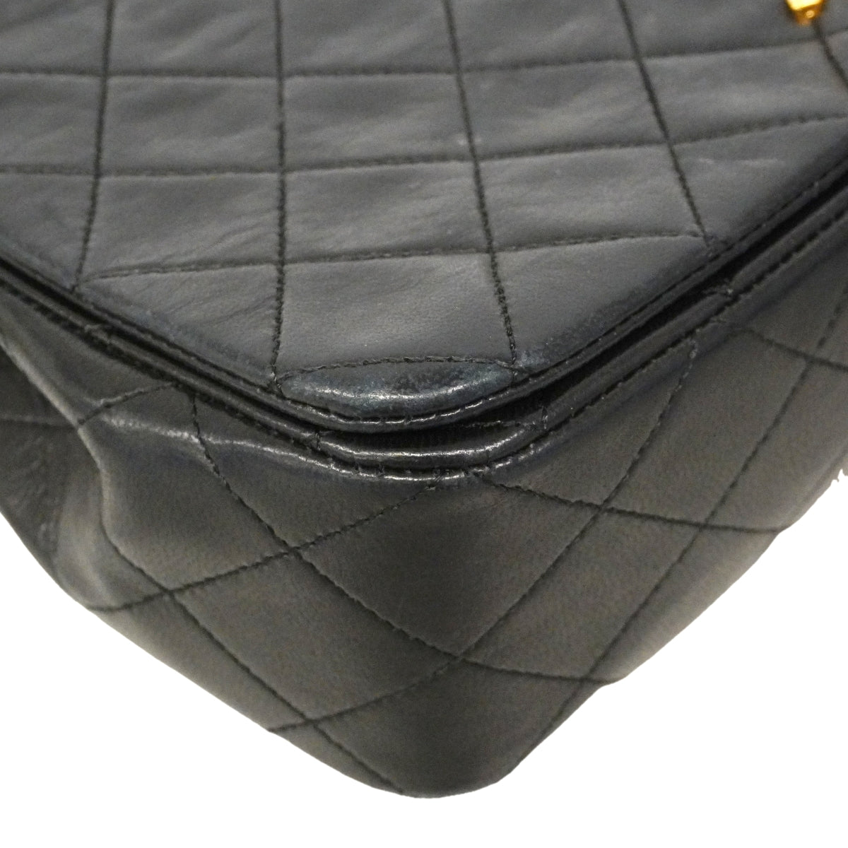 【6ga0782】シャネル ショルダーバッグ マトラッセ チェーンショルダー ラムスキン ブラック ゴールド金具【中古】レディース