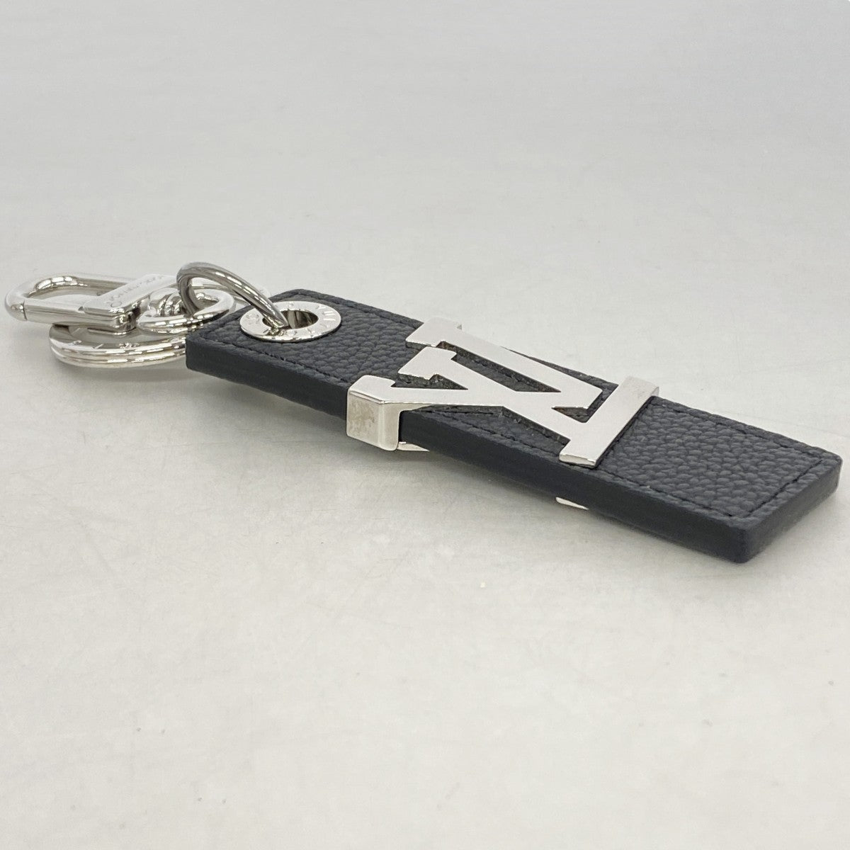 【6gb0843】ルイヴィトン キーホルダー・チャーム タイガ LVオブリーク M01473 アルドワーズ【中古】メンズ