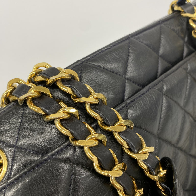 【6gb1333-k】シャネル チェーントート マトラッセ ラムスキン ブラック ゴールド金具【中古】レディース