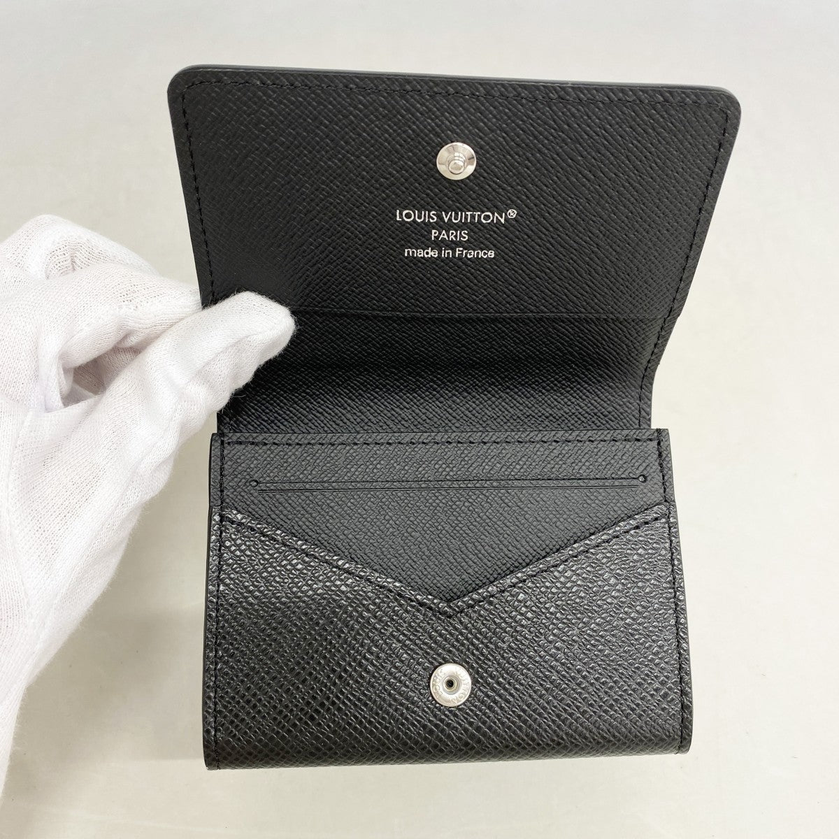 【6gb1611-k】ルイヴィトン 名刺入れ タイガ アンヴェロップカルトドゥヴィジットNM M64595 ブラック【中古】メンズ