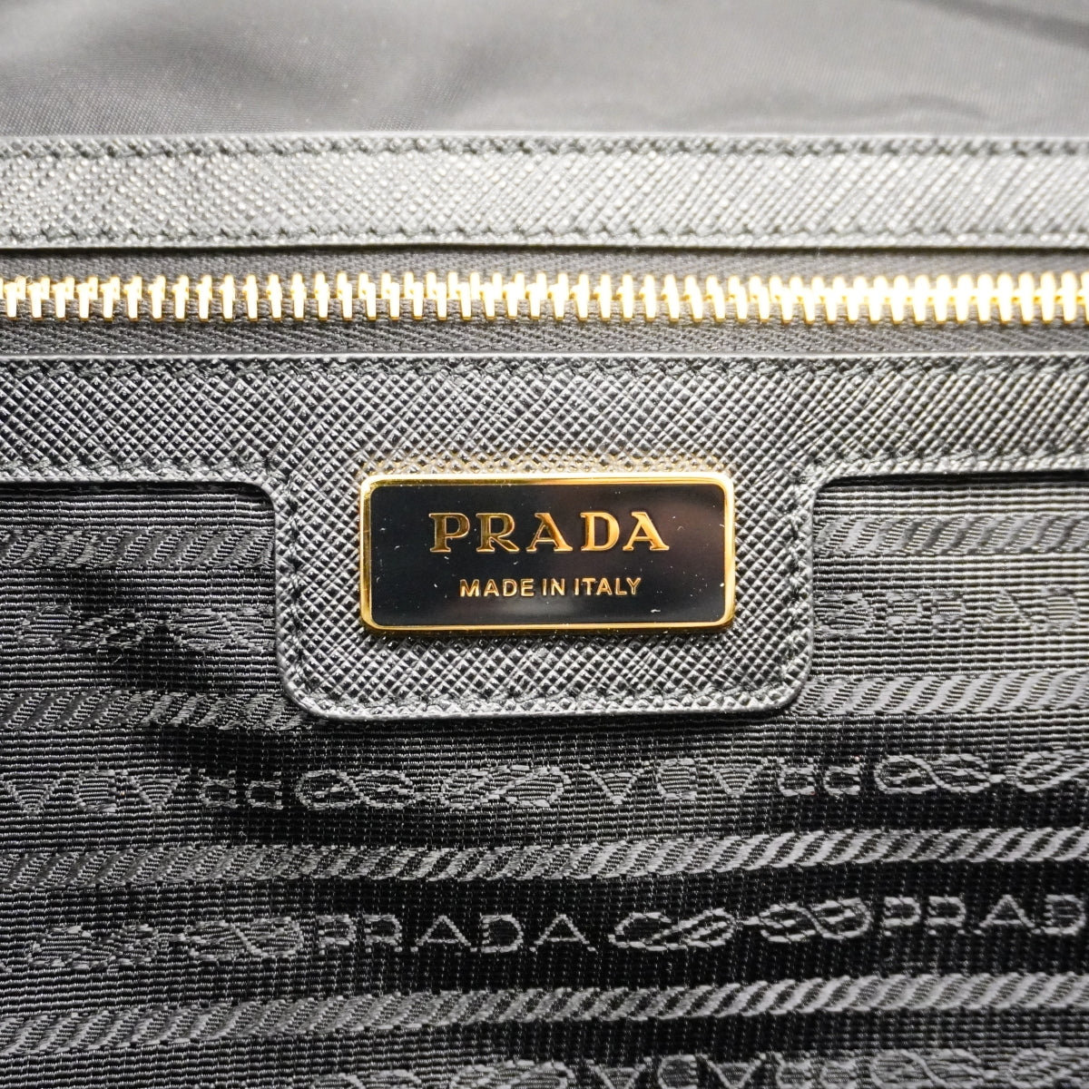 【6gb1652】プラダ トートバッグ テスート ナイロン ブラック ゴールド金具【中古】レディース