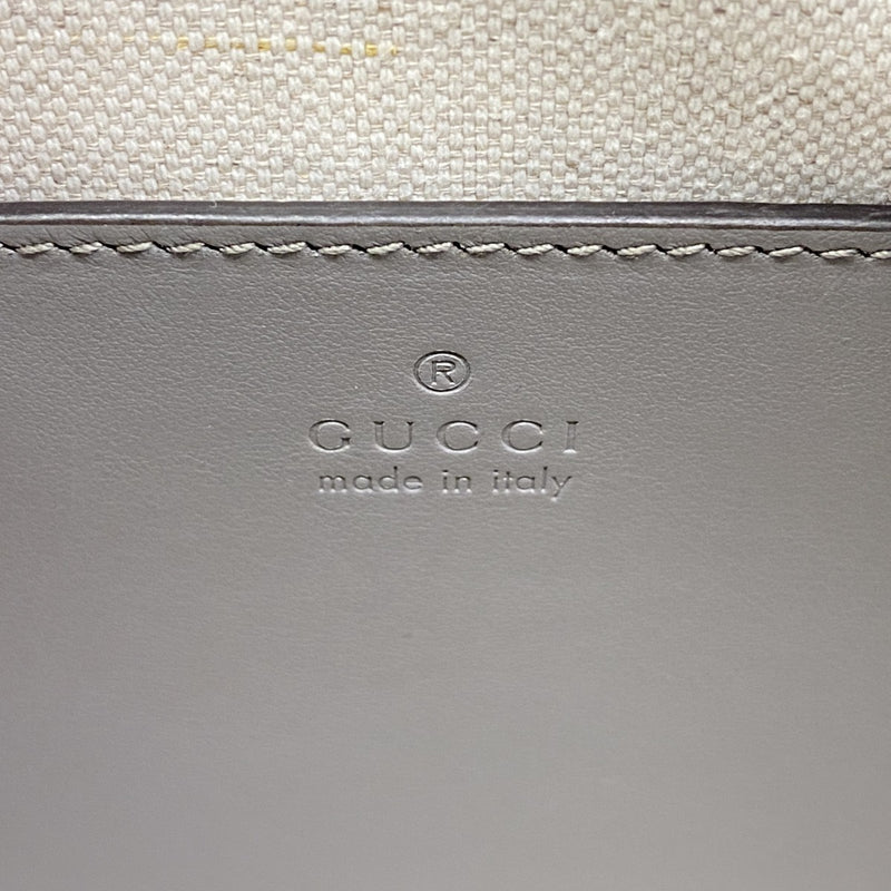 【6gb1730-k】グッチ ハンドバッグ GGマトラッセ 702251 レザー グレー ゴールド金具 2wayバッグ【中古】レディース