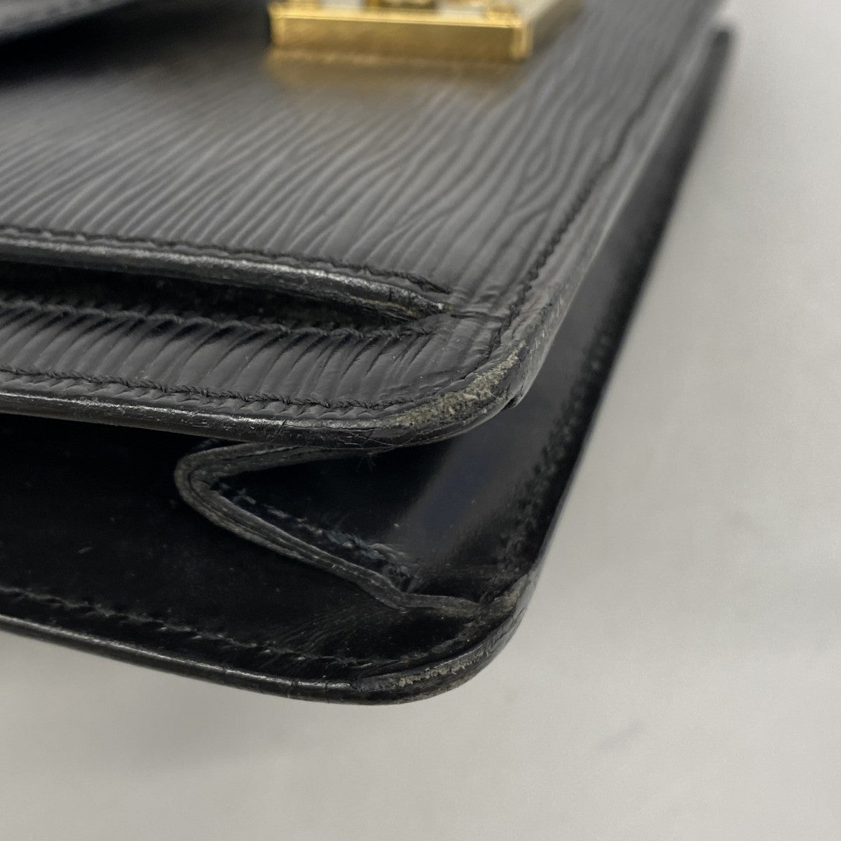 【6gb1809】ルイヴィトン クラッチバッグ エピ セリエドラゴンヌ M52612 ノワール【中古】メンズ