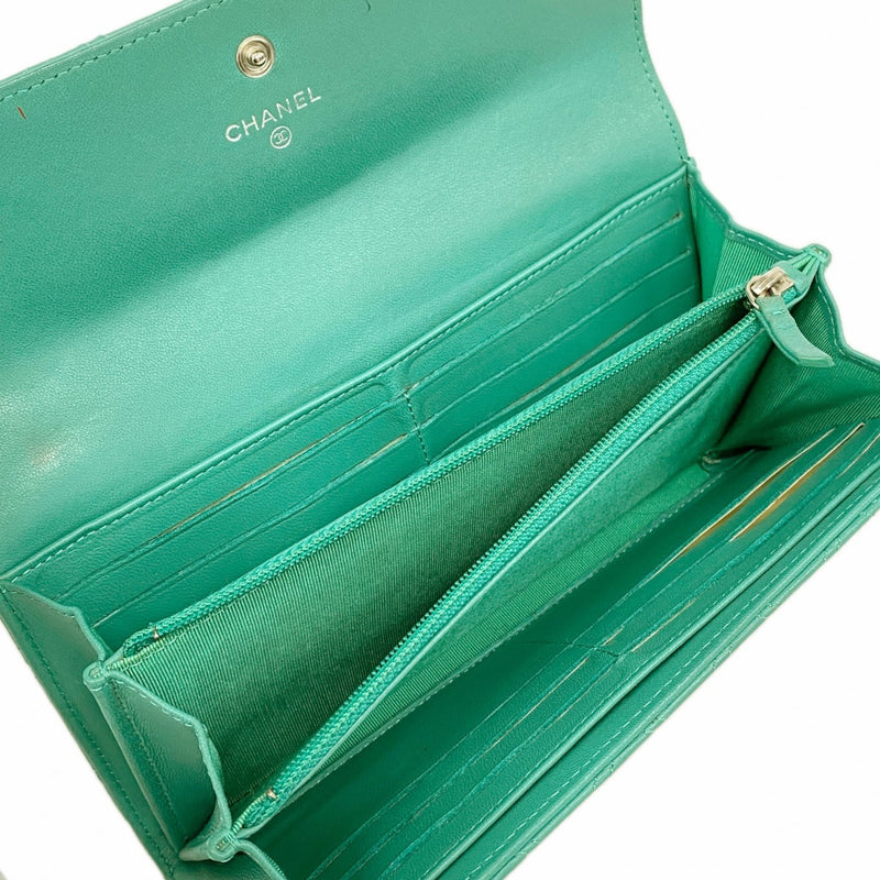 【6gb1810-k】シャネル 長財布 マトラッセ ラムスキン グリーン シルバー金具【中古】レディース