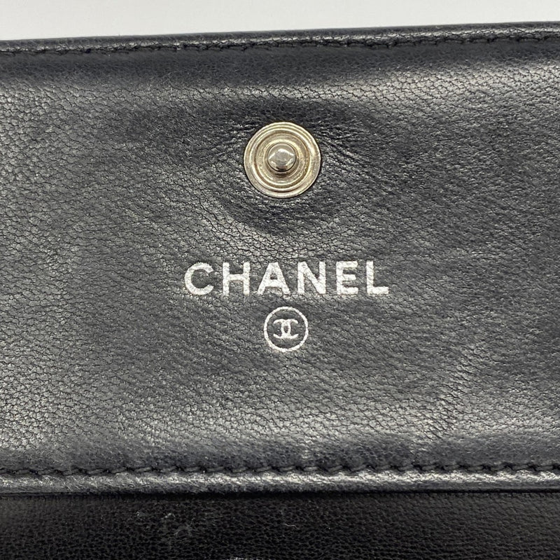 【6gb1849-k】シャネル 三つ折り財布 カメリア ラムスキン ブラック シルバー金具【中古】レディース