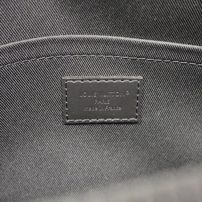 【6gb2158】ルイヴィトン ハンドバッグ モノグラム・トリヨン Sロックメッセンジャー M58489 ブラック 2wayバッグ【中古】メンズ