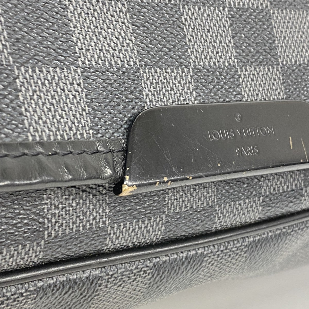 【6gb2330】ルイヴィトン ショルダーバッグ ダミエ・グラフィット ダニエルGM N58033 ブラック グレー【中古】メンズ
