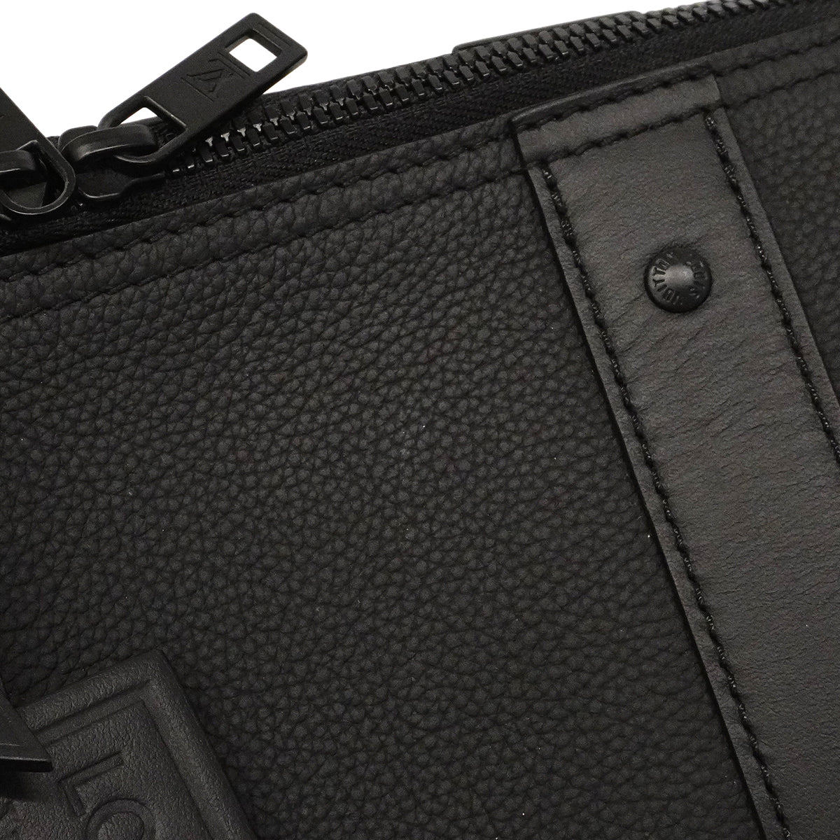 【6gc2405】ルイヴィトン ショルダーバッグ LVアエログラム シティキーポル M59255 ノワール【中古】メンズ