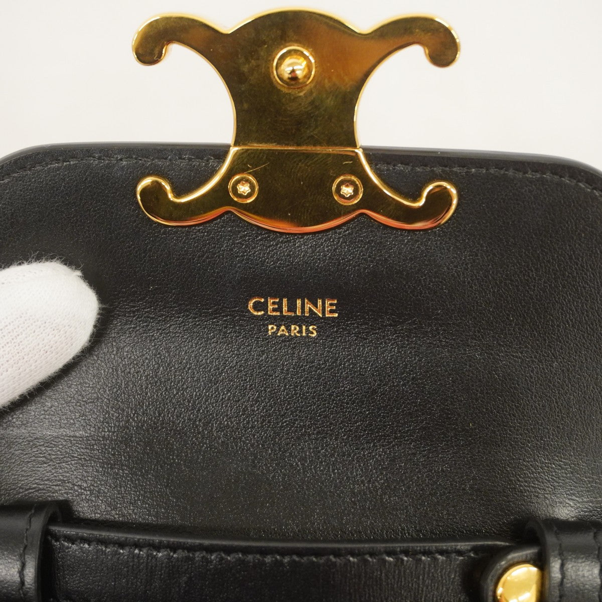 【6gc2411】セリーヌ ショルダーバッグ トリオンフ ミニクロード レザー ブラック ゴールド金具【中古】レディース