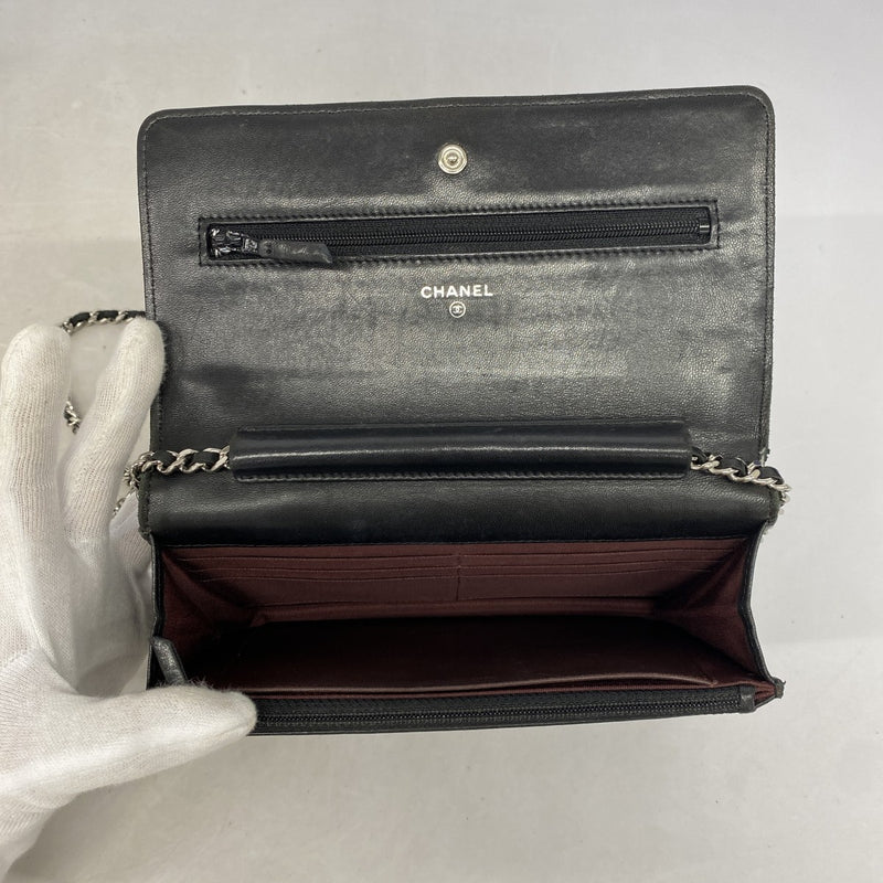 【6gc2488】シャネル ショルダーウォレット マトラッセ チェーンショルダー ラムスキン ブラック シルバー金具【中古】レディース