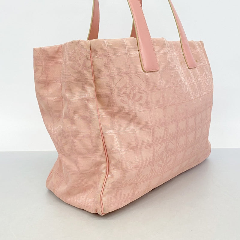 【6gc2489】シャネル トートバッグ ニュートラベル ナイロン ピンク シルバー金具【中古】レディース