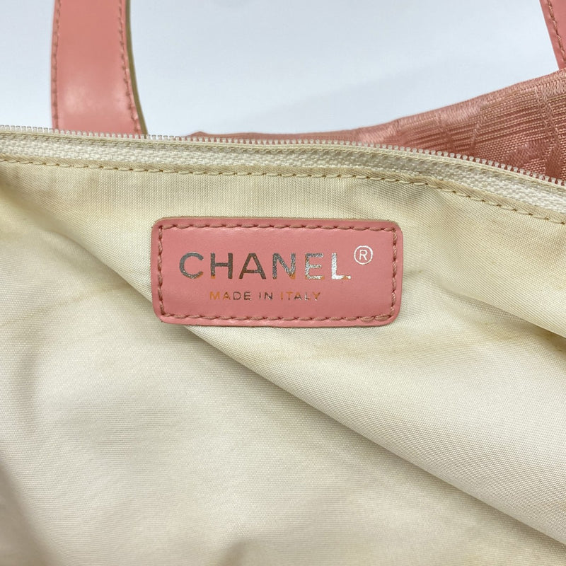 【6gc2489】シャネル トートバッグ ニュートラベル ナイロン ピンク シルバー金具【中古】レディース