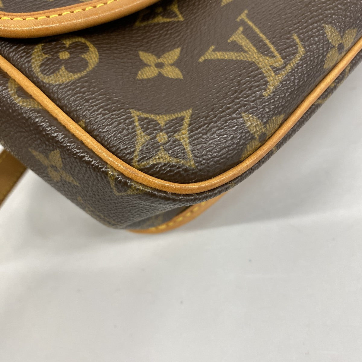 【6gc2493】ルイヴィトン ショルダーバッグ モノグラム ソローニュ M42250 ブラウン【中古】レディース