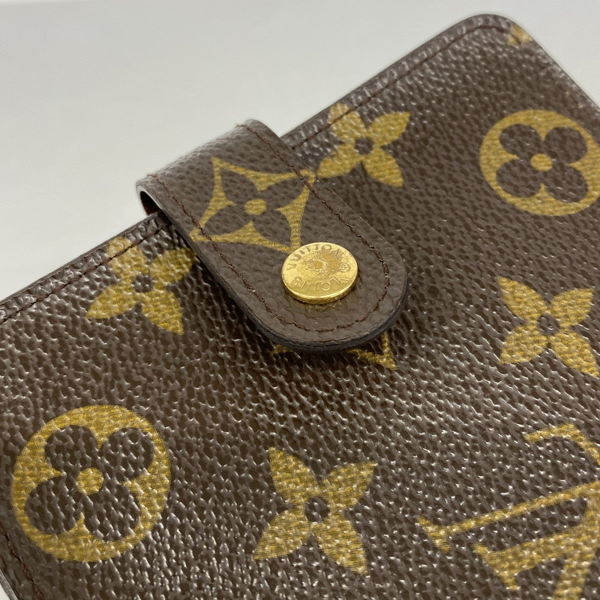 【6gc2496】ルイヴィトン 財布 モノグラム コンパクトジップ M61667 ブラウン【中古】レディース